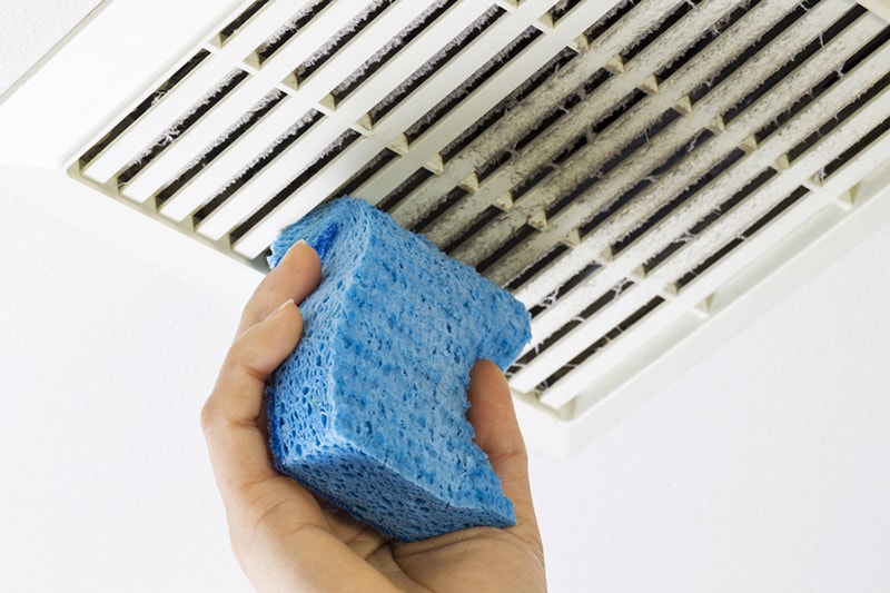 blue sponge cleaning vent